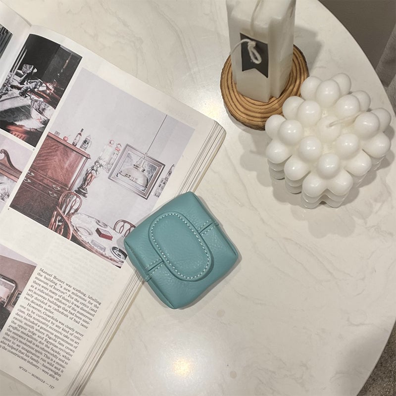 Arenzza colorful mini coin purse in solid color, portable bag with a compact design, ideal for carrying small essentials.