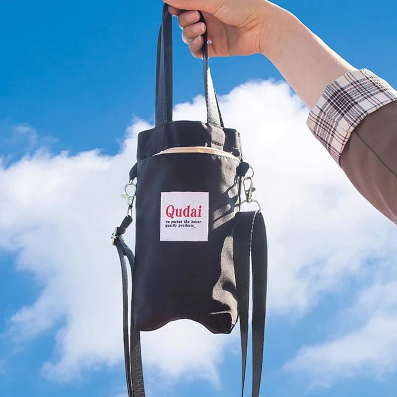 Arenzza outdoor multifunctional bag with multiple compartments and adjustable strap, ideal for travel and daily use.