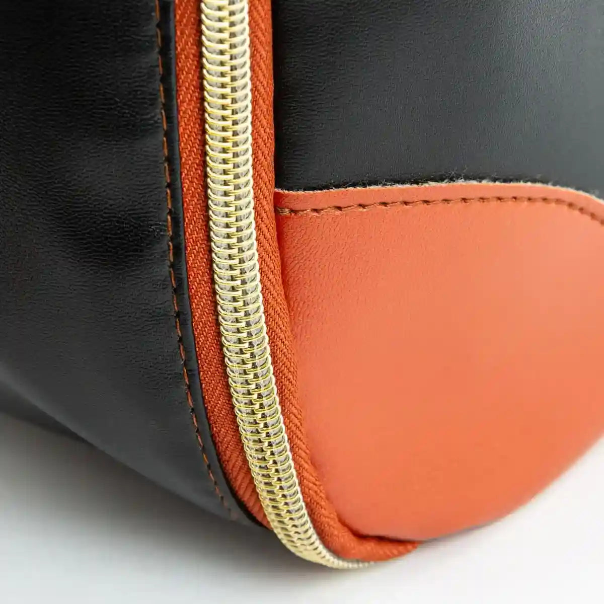 Aarenzza EasyCarry™ ultra-capacious wrinkle-free travel bag with multiple compartments and sturdy handles, designed for organized packing.
