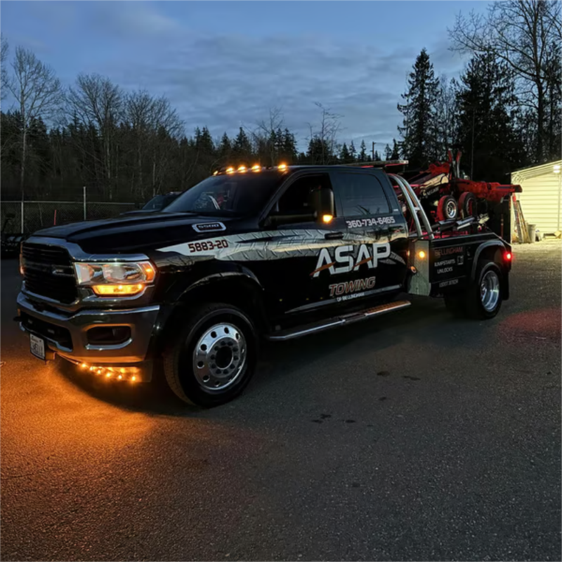 Arenzza waterproof solar car roof light with remote control, mounted on a vehicle roof for enhanced visibility and safety.