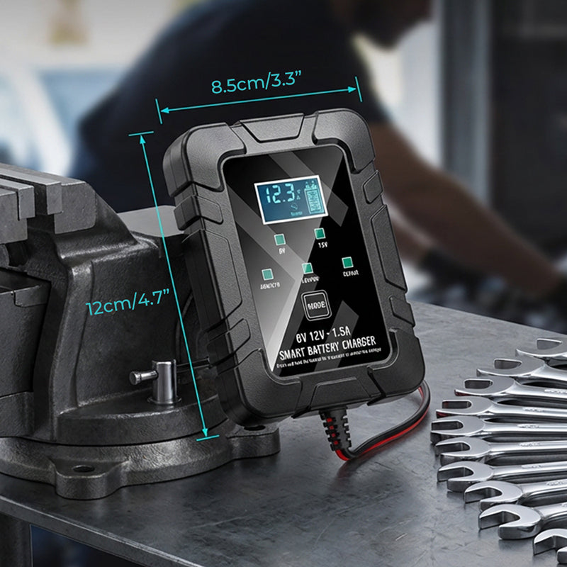 Arenzza 1.5A 6V/12V automatic car battery charger with safety features, shown connected to a car battery for fast charging.