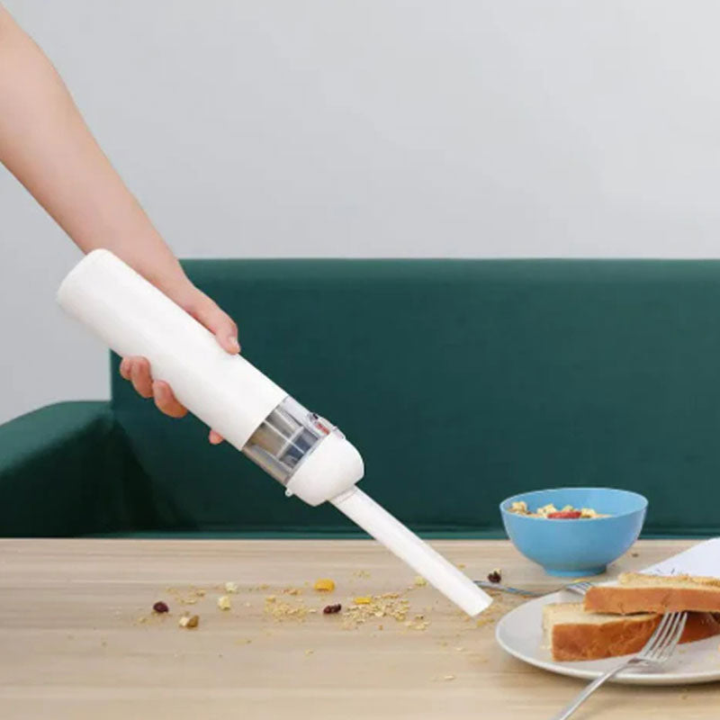 Arenzza Slim V8 Mate cordless car vacuum cleaner with high power, ultra-slim design, and long battery life for vehicle cleaning.