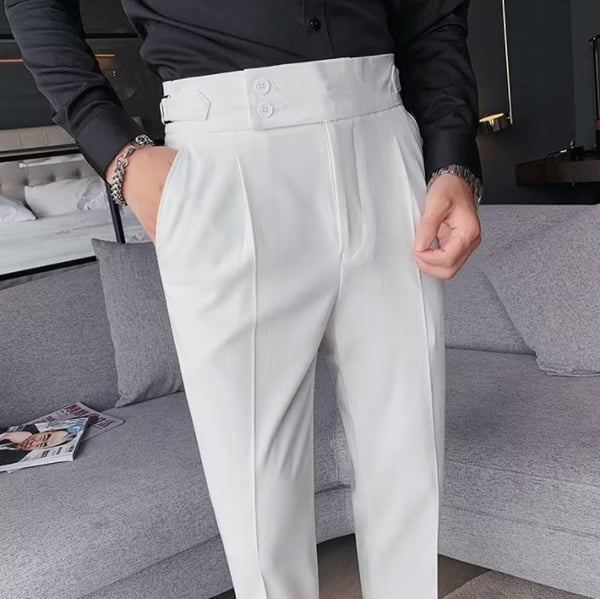 Men's solid color straight casual trousers by Arenzza, featuring a relaxed fit and clean design, suitable for everyday wear.
