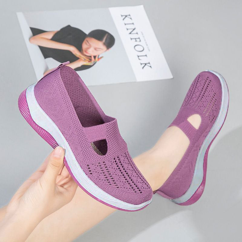 Arenzza women's orthopedic walking shoes with breathable fabric, non-slip soles, designed for middle-aged and elderly women.