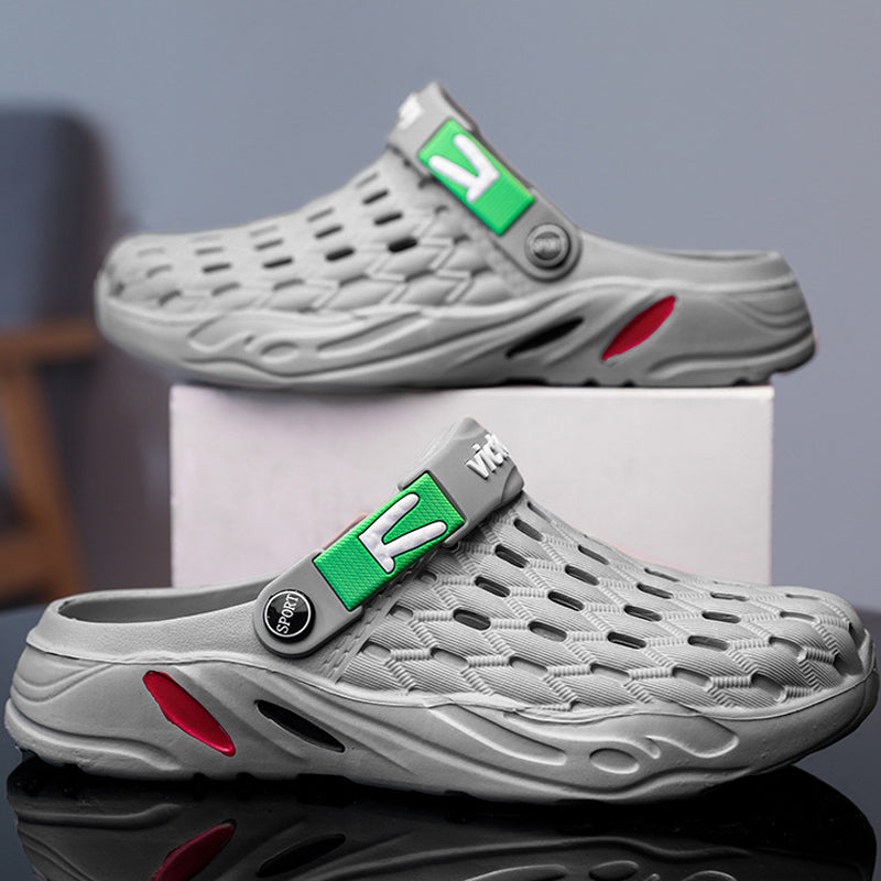 A men's lightweight slip-on clog from Arenzza, casual design with a smooth upper and comfortable sole.