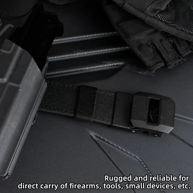 A men's Arenzza EDC nylon tactical belt with sturdy buckle and adjustable strap, suitable for everyday carry and outdoor use.
