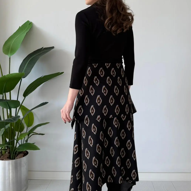 Aarenza tie-waist fit and flare midi dress in soft fabric, featuring a flattering waist tie and flowing skirt, perfect for elegant occasions.