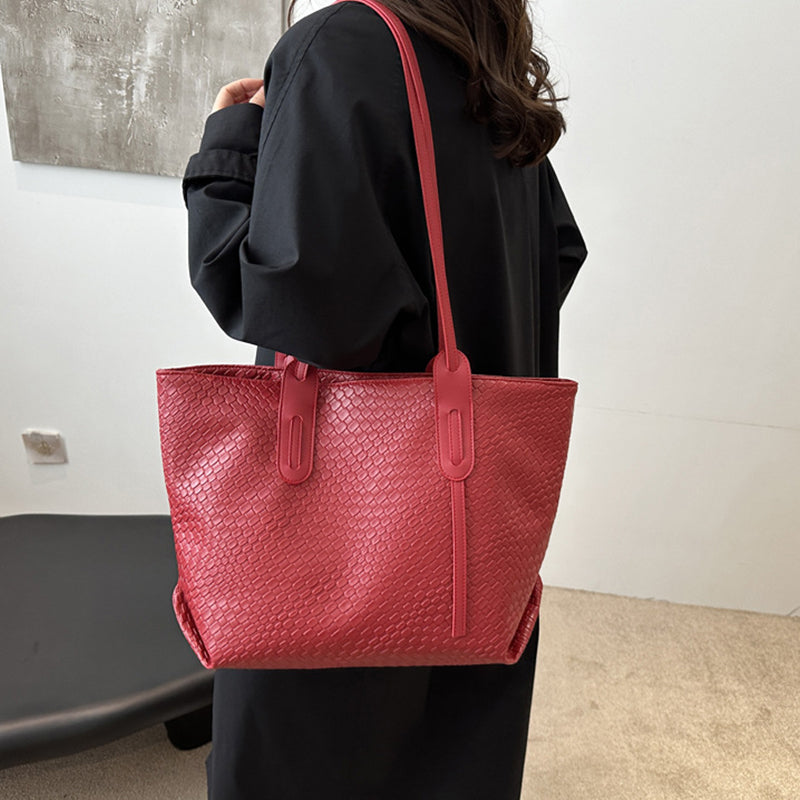 Women's retro multifunctional large capacity shoulder bag by Arenzza, shown with adjustable strap and spacious interior.