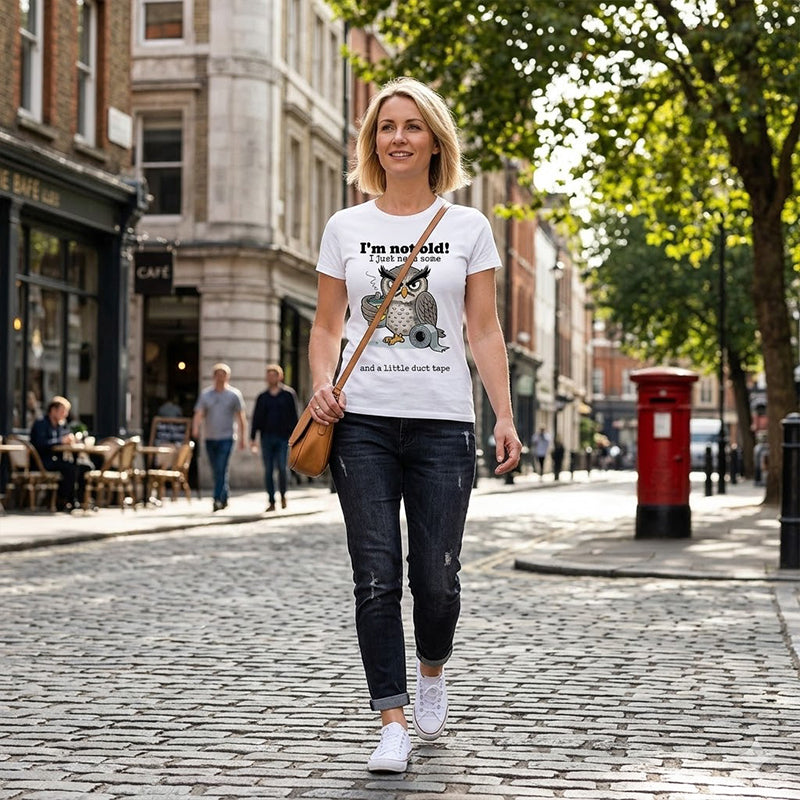 Aarenza Owl "I'm Not Old" graphic T-shirt featuring a colorful owl design, casual clothing for adults.
