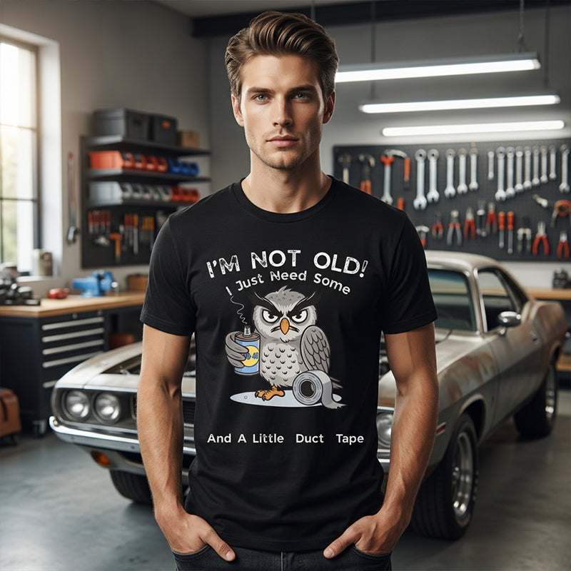 Arenzza Owl "I'm Not Old" graphic T-shirt in black featuring a humorous owl design, casual clothing for men and women.