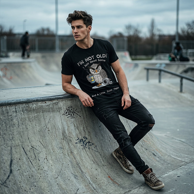 Aarenza Owl "I'm Not Old" graphic T-shirt in gray with a fun owl design, casual clothing for adults.