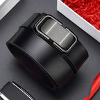 A men's leather belt with automatic buckle by Arenzza, featuring a sleek design and secure fastening, perfect for everyday wear.