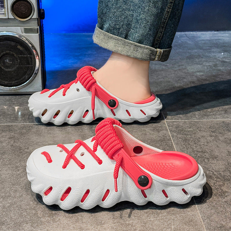 Men’s breathable clog shoes by Arenzza, featuring a comfortable slip-on design and lightweight, breathable material.