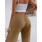 Women's loose-fitting casual solid-color shorts by Arenzza, lightweight fabric and relaxed fit, shown in neutral tone.