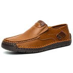 A pair of men's breathable calfskin leather shoes by Arenzza, featuring a classic comfortable design for everyday wear.