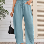 A pair of Arenzza drawstring pocket Capri sweatpants with elastic waistband and side pockets, casual athletic clothing for women.