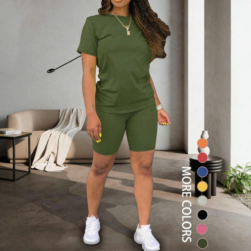 A women’s Arenzza sports top and shorts 2-piece set, in breathable fabric, perfect for active workouts and casual wear.