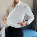 Men's wrinkle-free button-down shirt by Arenzza, shown in a casual style with collar and long sleeves, perfect for professional or casual wear.