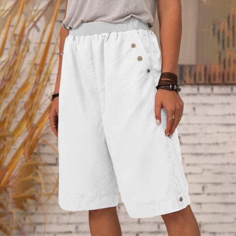Women's casual summer pocket shorts by Arenzza, featuring lightweight fabric and comfortable fit for warm weather.