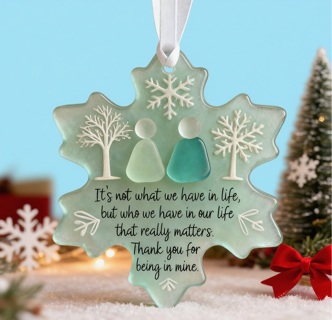 Handcrafted snowflake-shaped sea glass decoration by Arenzza, perfect for Halloween and Christmas festive decor.