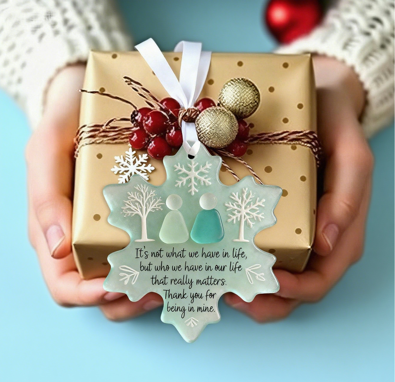 Snowflake-shaped sea glass friendship decor by Arenzza, handcrafted for Halloween and Christmas celebrations, featuring natural sea glass.