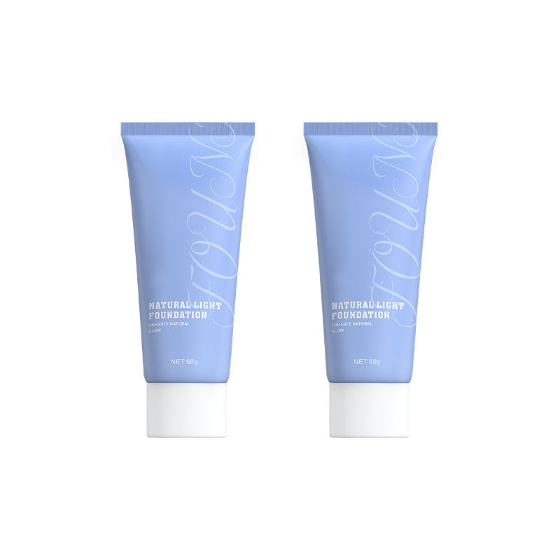 Aarenza Natural Radiance Foundation bottle showing 24-hour waterproof, vegan, non-comedogenic formula for healthy skin.