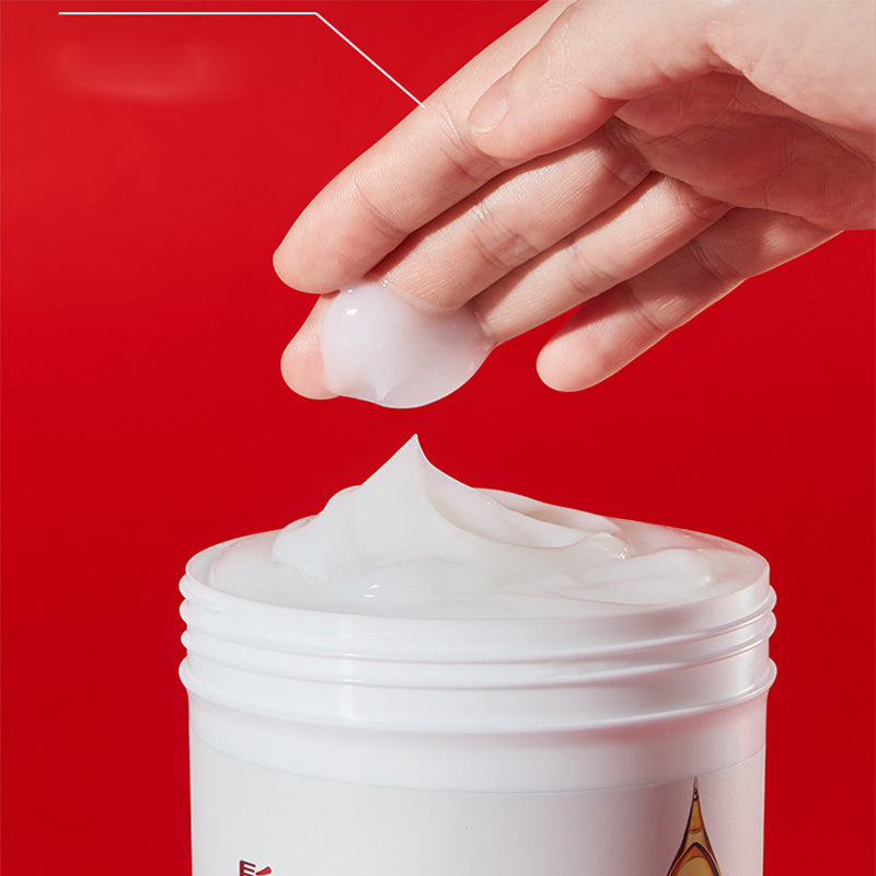 Arenzza Smoothing & Hydrating Hair Mask in a white jar with a silver lid, showcasing its creamy texture on a neutral background.