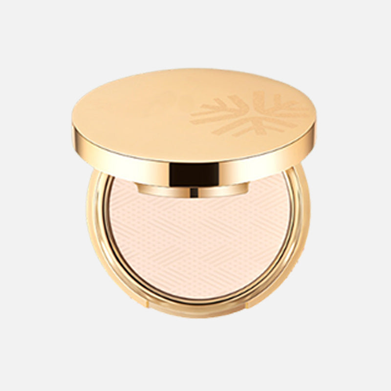 Arenzza waterproof setting matte powder compact for health and beauty, showing the closed compact with branding and product details.