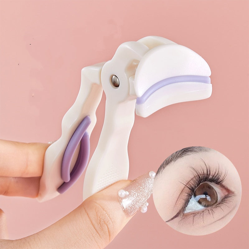 Arenzza waterproof curling mascara with long-lasting formula, showing the mascara wand and coated lashes on a clean background.