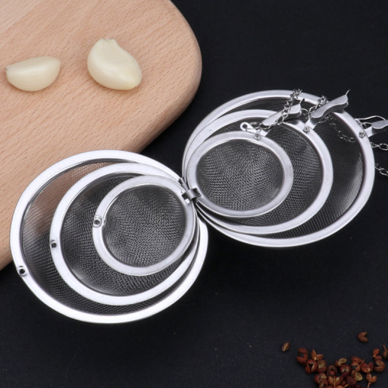 Arenzza 304 stainless steel spice and tea filter set with three mesh filters for kitchen and houseware use.