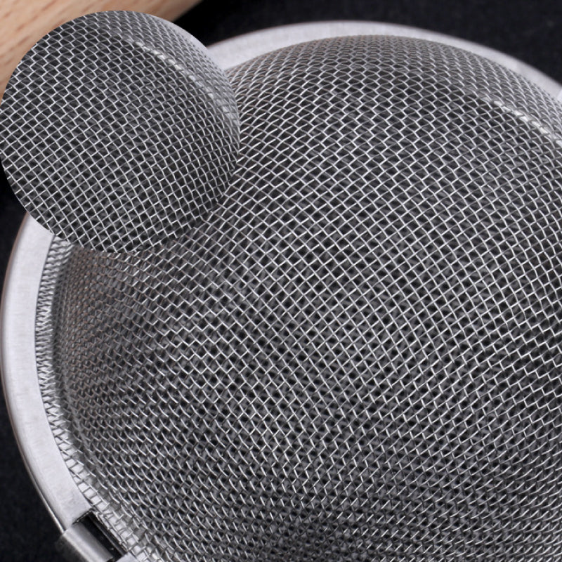 Arenzza 304 stainless steel spice and tea filter set with three mesh filters for kitchen use, showing the fine mesh and circular design.
