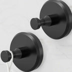 Arenzza stainless steel suction cup hook for hanging Christmas wreaths, suitable for houseware and kitchen use.