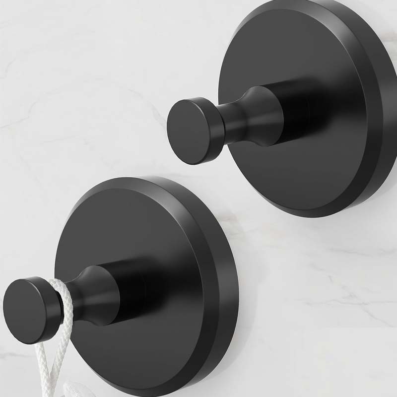 Arenzza stainless steel suction cup hook for hanging Christmas wreaths, suitable for houseware and kitchen use.