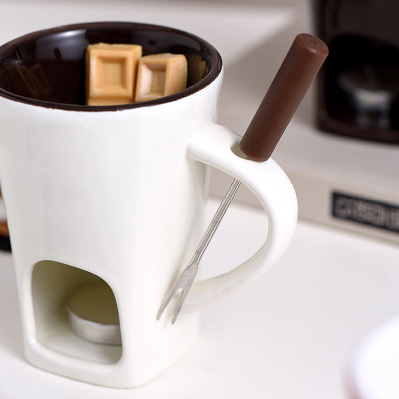 Arenzza chocolate melting cup for kitchen use, designed for melting and pouring chocolate smoothly in houseware and kitchen applications.