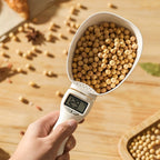 Arenzza electronic digital food spoon with digital display for precise measurements in kitchen and food preparation.