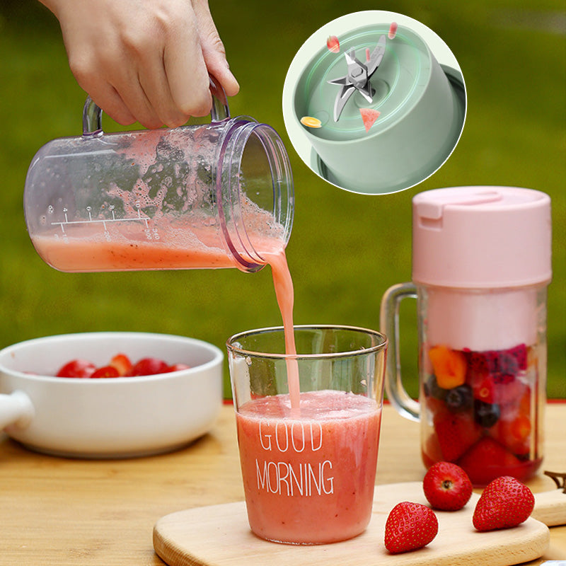 Arenzza small household juicing cup in green with a clear lid, designed for kitchen and houseware use.
