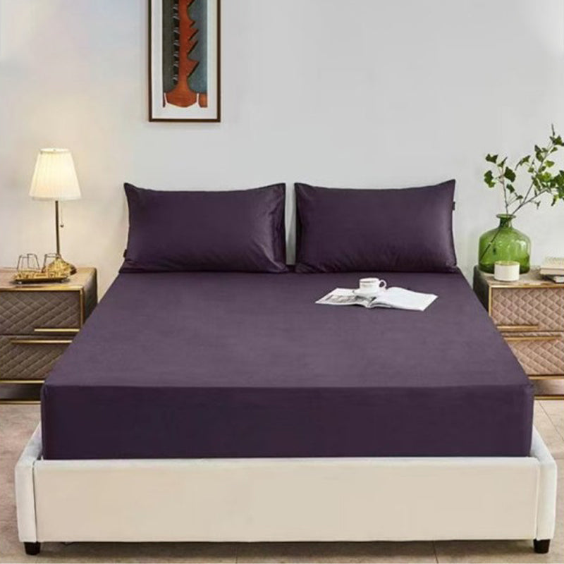 Aarenza 3-piece soft sheet set with fitted sheets and pillowcases in neutral colors, designed for comfortable houseware and kitchen use.