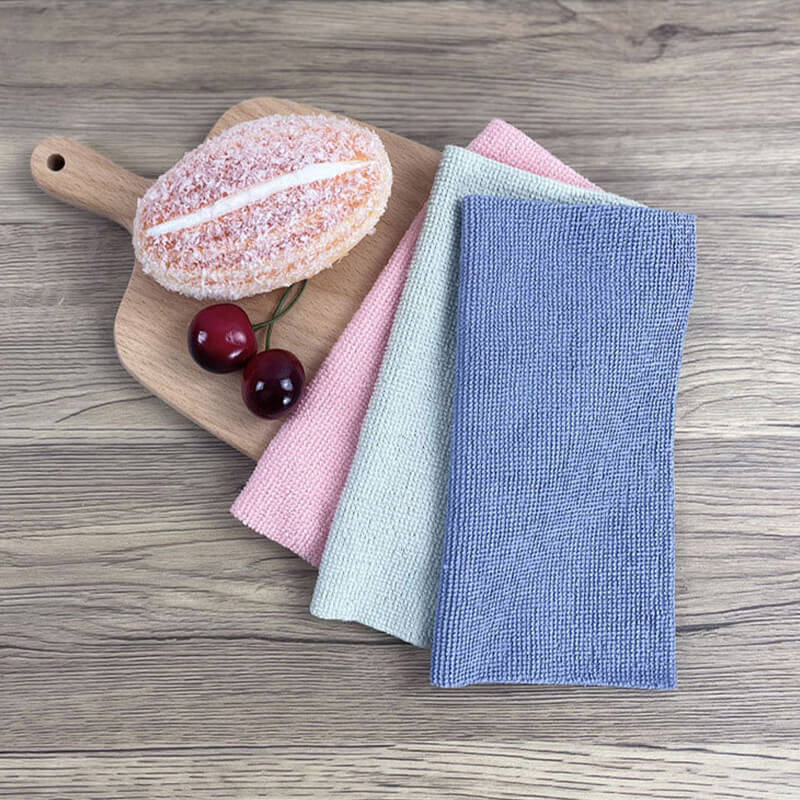 A set of 20 Arenzza reusable microfiber paper towels in a box, ideal for eco-friendly kitchen and house cleaning tasks.