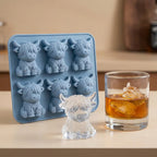 Aarenza 6-cavity mini Highland cow ice cube and dessert mold for creating cute 3D cow-shaped ice and treats.