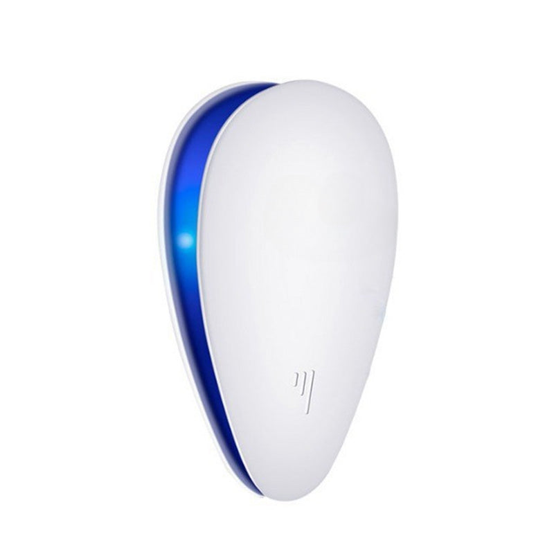 Arenzza ultrasonic pest repeller in a household setting, designed to silently repel insects and pests effectively.