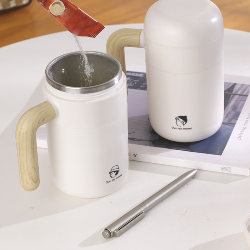 Arenzza rechargeable self-stirring mug with lid for houseware and kitchen, showing the mug with mixing mechanism inside