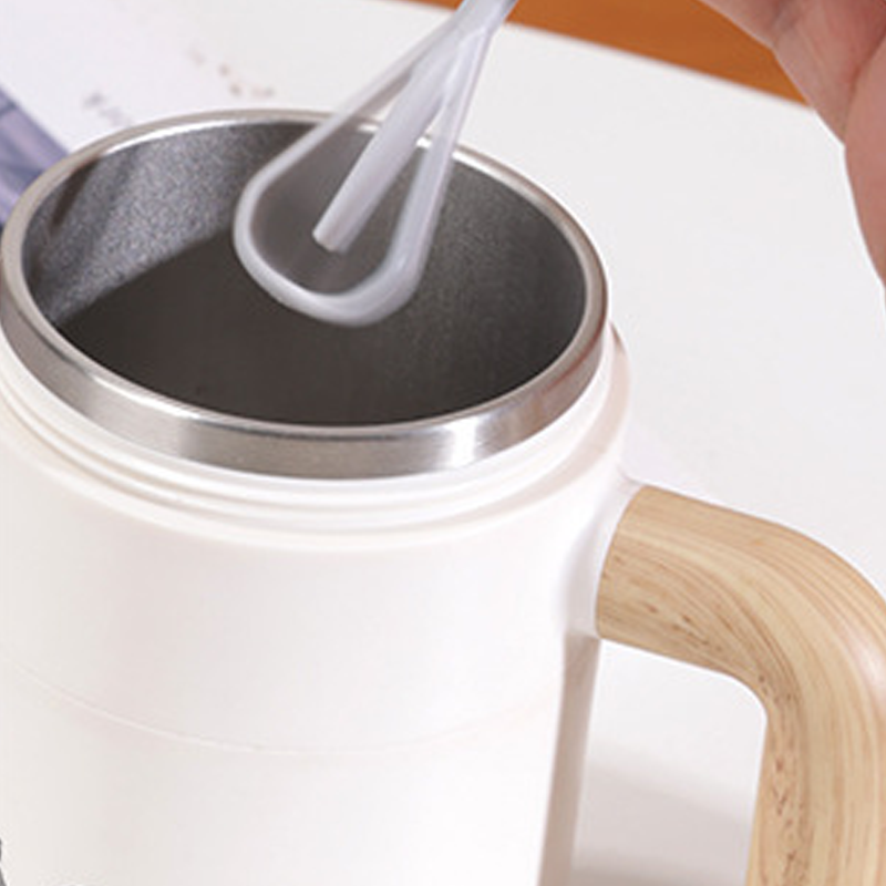 Arenzza rechargeable self-stirring mug with lid, houseware and kitchen product, showing the mug with a handle and lid on a kitchen surface.
