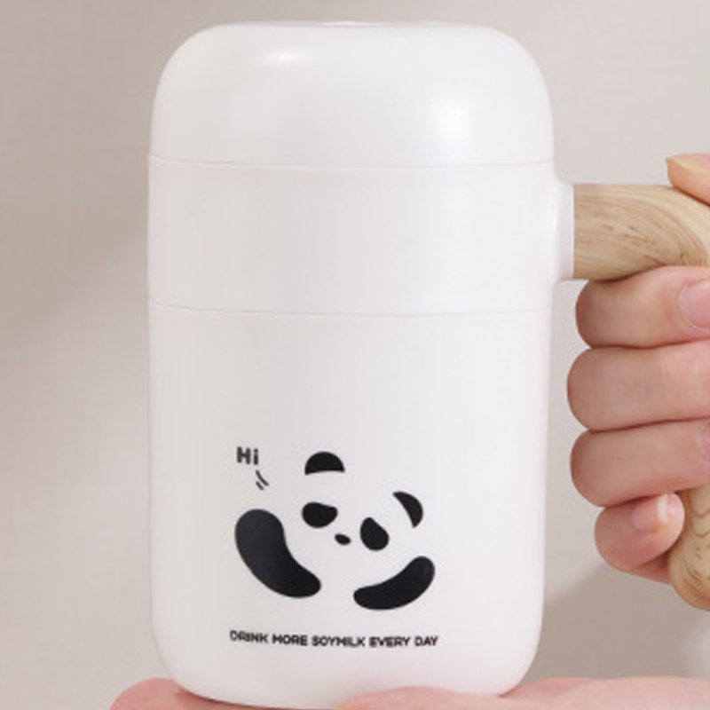 Arenzza rechargeable self-stirring mug with lid, houseware and kitchen product, showing the mug with a sleek design and functional lid.