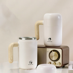 Arenzza rechargeable self-stirring mug with lid, houseware kitchen item, showing the mug with a spinning interior and secure lid.
