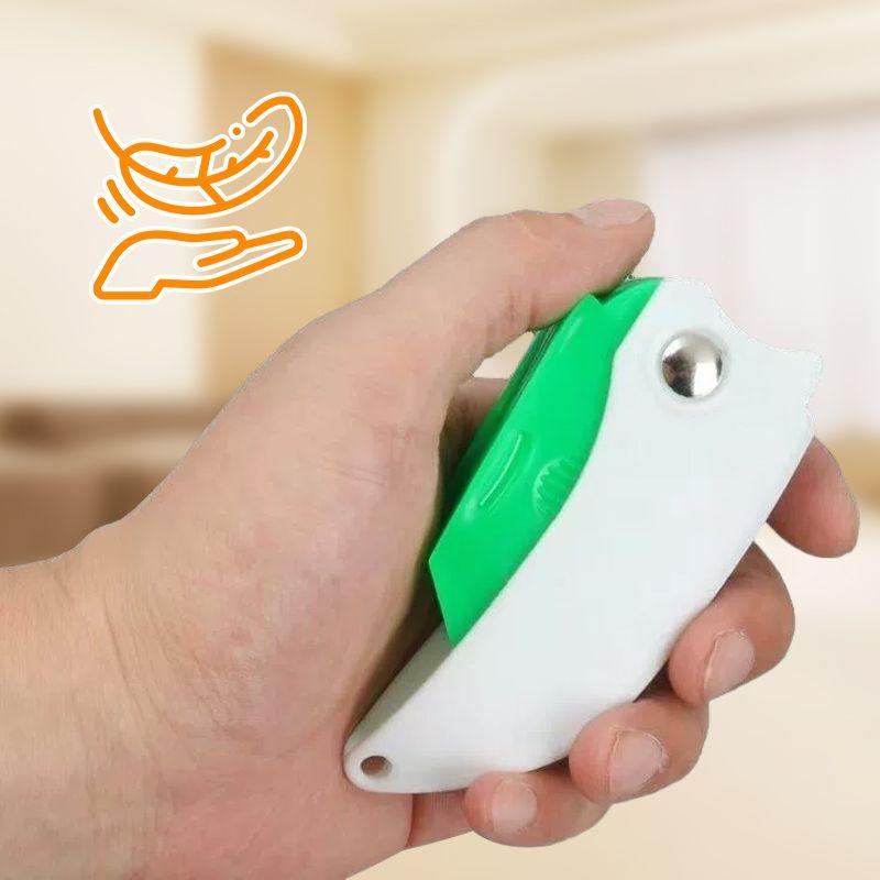 Arenzza 9-in-1 multipurpose spatula caulking tool for houseware and kitchen use, with multiple functional tips for sealing and scraping.
