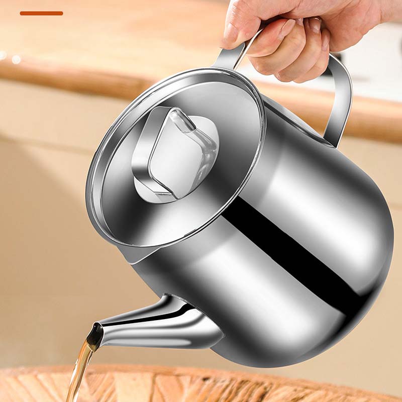 Arenzza stainless steel oil filter pot for kitchen use, featuring a durable design and handle for easy pouring and filtering.