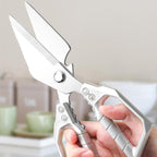 Arenzza professional-grade kitchen shears with stainless steel blades and ergonomic handles, perfect for versatile kitchen cutting tasks.