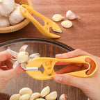 Arenzza fast and portable garlic peeler in a kitchen setting, showing its compact design and easy-to-use features.