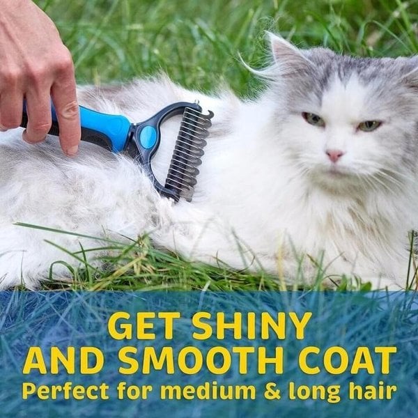 Arenzza professional deshedding tool for dogs and cats, featuring ergonomic handle and stainless steel blades for effective fur removal.