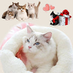 A cozy Arenzza cat winter sleeping bag, soft and insulated pet bed designed for warmth and comfort during cold weather.